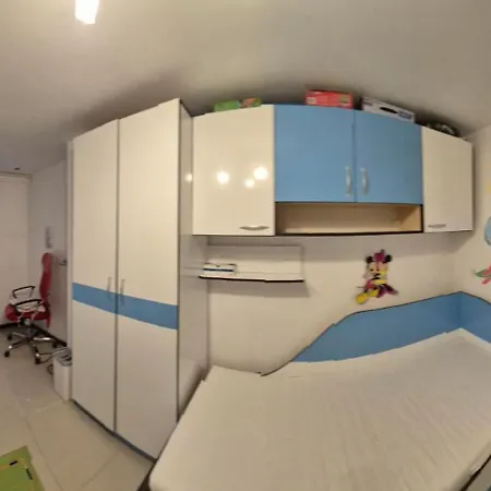 Criselma House Berceni - Linistit Langa Sun Plaza Si Spitale 公寓