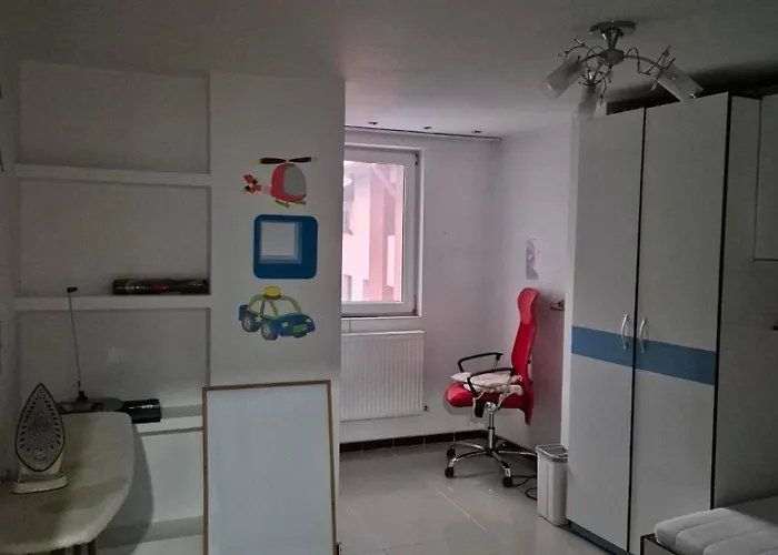 Criselma House Berceni - Linistit Langa Sun Plaza Si Spitale Апартаменти Бухарест