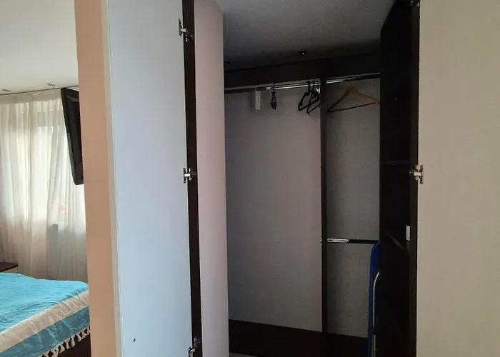 Criselma House Berceni - Linistit Langa Sun Plaza Si Spitale Apartment *